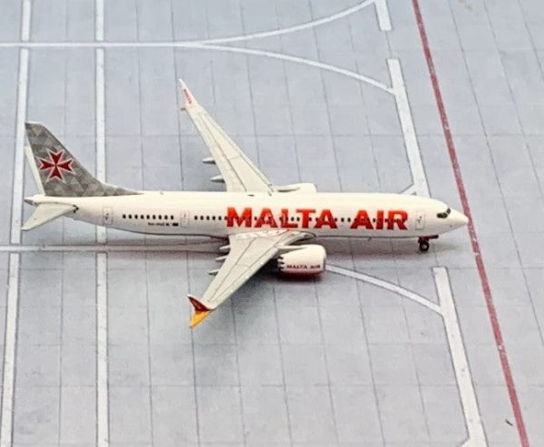 1 400 Malta Air B737 MAX 200 9HVUC For Discount