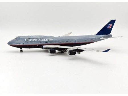 1 200 United Airlines Boeing 747-422 N179UA Online now