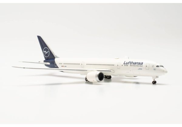 1 500 Lufthansa Boeing 787-9 Dreamliner on Sale