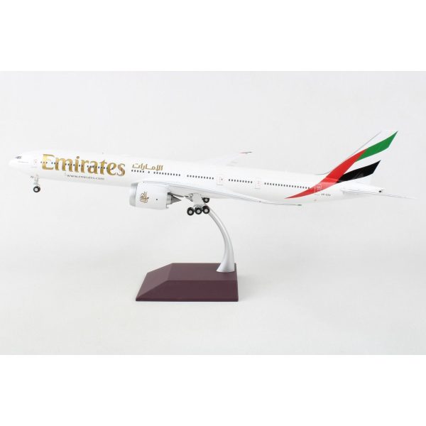 1 200 Emirates B7779 A6EZA on Sale