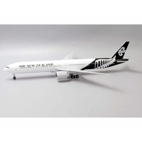 1 200 Air New Zealand B777-300ER ZK-OKM Fashion